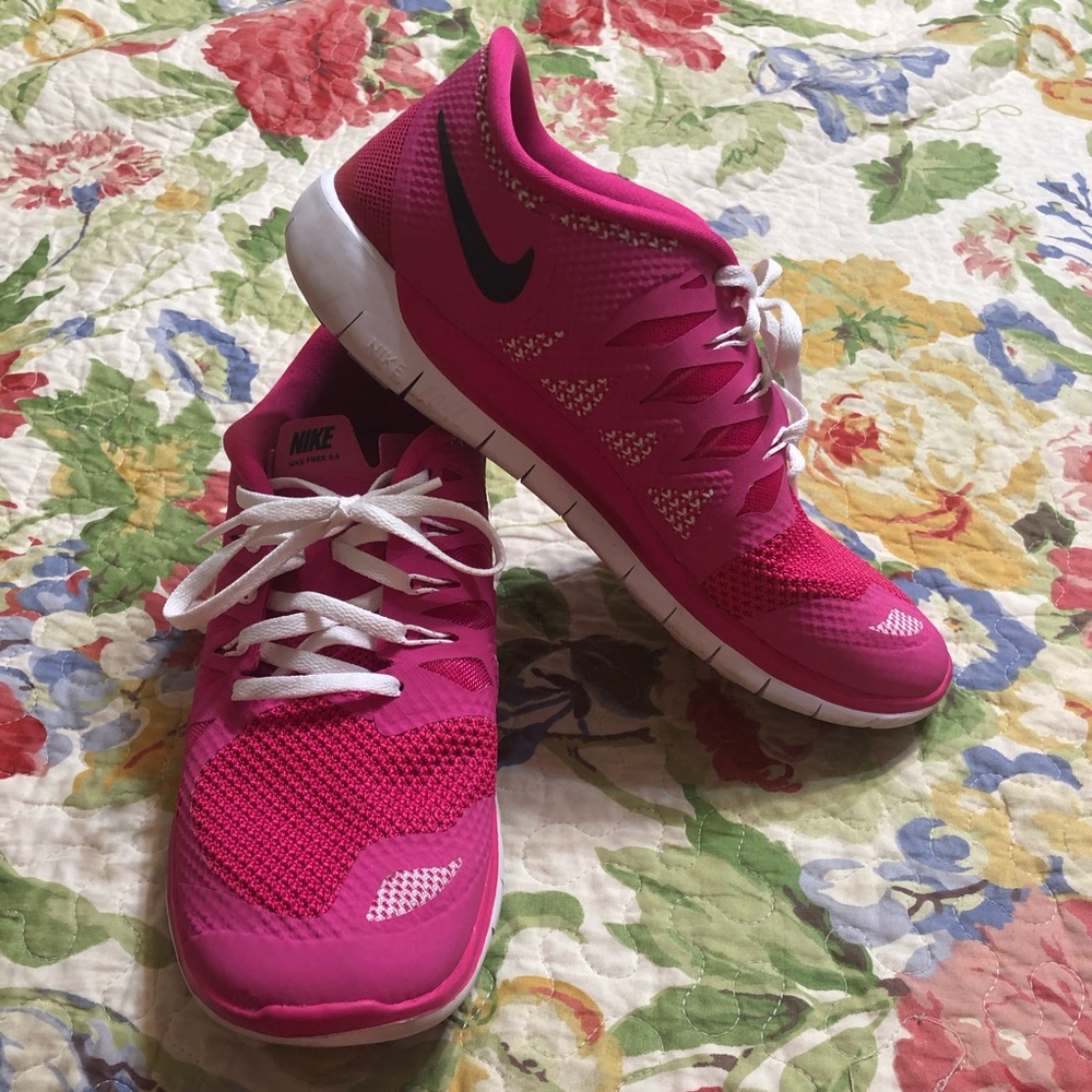 Sz 7Y Kids Nike Free 5.0 Shoes
